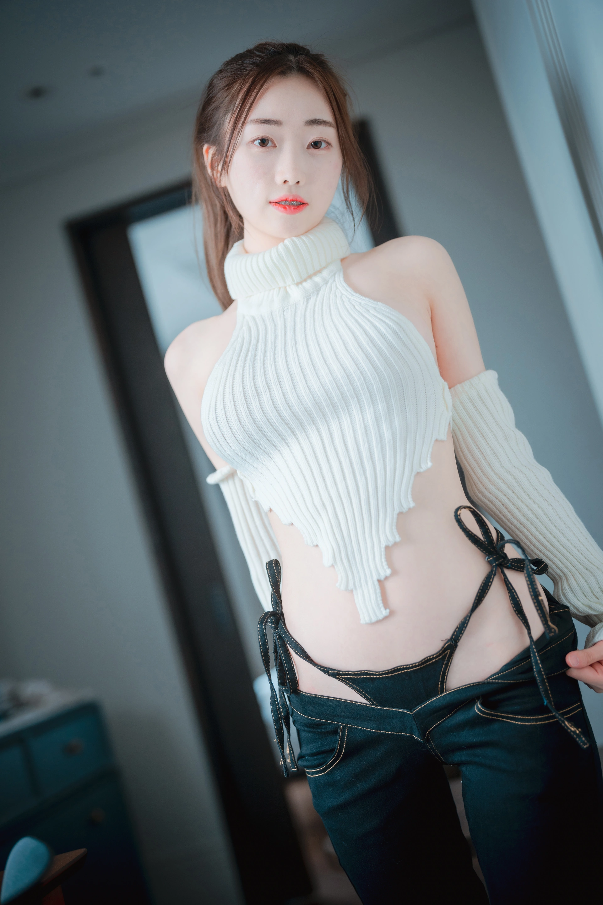 328.DJAWA Photo - Jiwon - Knit & Denim 1